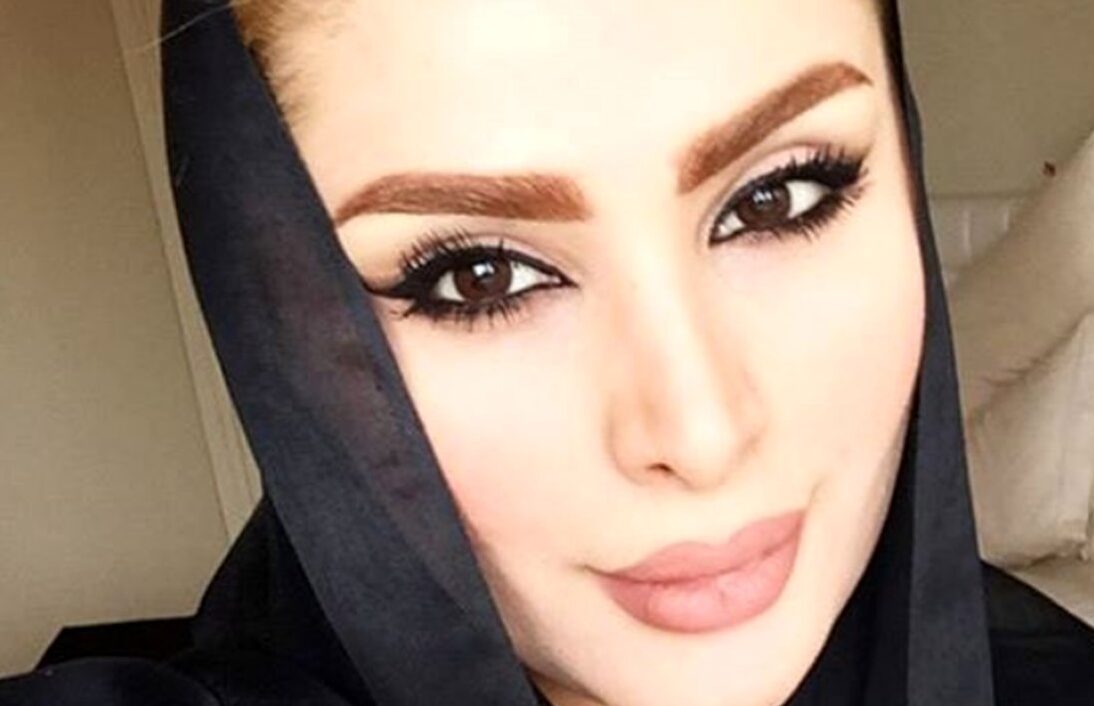 دنیا جهانبخت خوش هیکل ترین بلاگر جهان شد + عکس های اندامی با لباس های چسبان