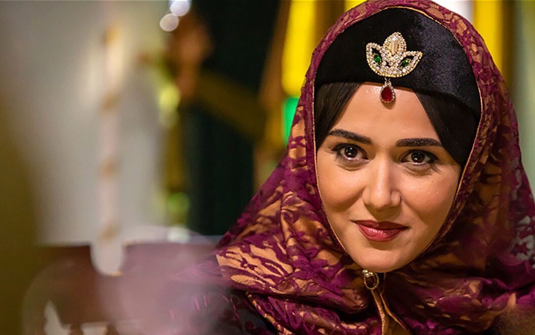 عکس لو رفته از تولد صمیمی جیران سینمای ایران / مگه زیباتر از پریناز ایزدیار داریم ؟
