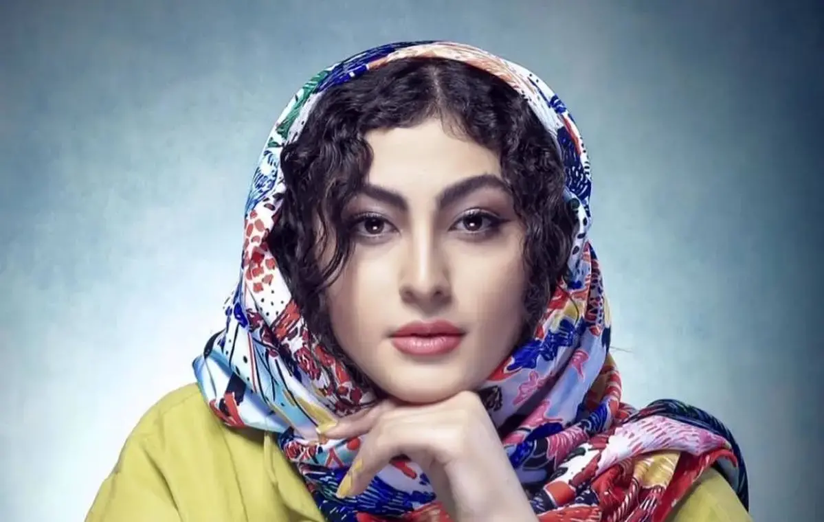 مادر مریم مومن را دیده اید ؟ / زیبایی اش را از مادرش به ارث برده است !