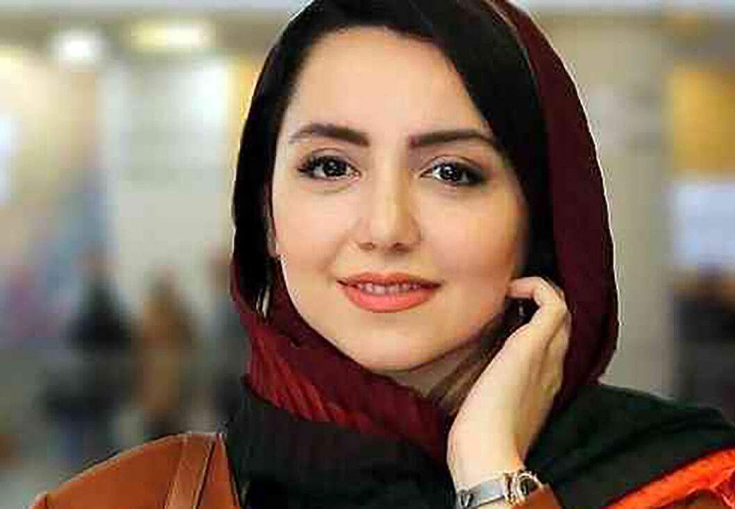 نازنین بیاتی و نگار فروزنده در یک قاب صمیمی