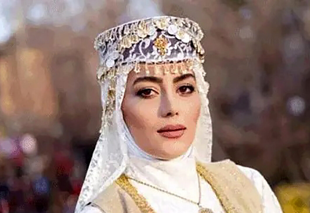 تغییرات جذاب رژان نون خ در 35 سالگی / خانم بازیگر چه شیک شده !
