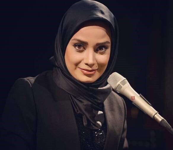رونمایی صبا راد از خواهر کوچک و کپی خودش در کافی شاپی به صرف قهوه همراه با گپ خواهرانه + عکس