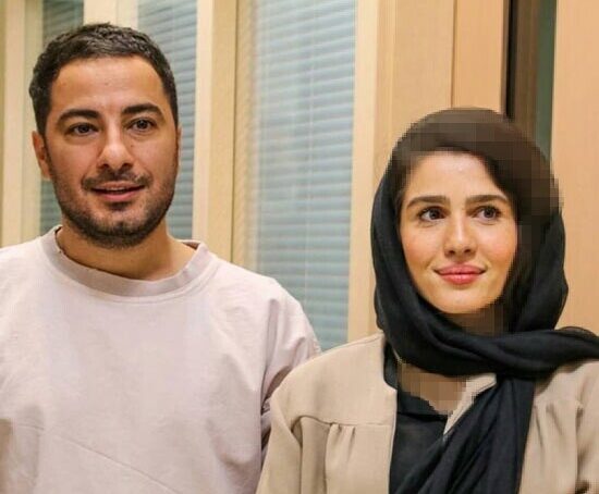 کافه نشینی مجردی و تک نفره مرجان اتفاقیان، خواهر نوید محمدزاده در جنگل آسفالت با چهره ای بشاش و شاد + عکس