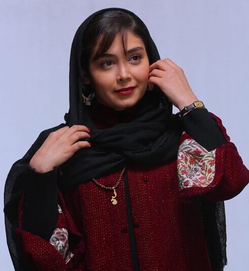 استایل جذاب و دیدنی دیبا زاهدی / بازیگر سریال جنگل آسفالت غوغا کرد ! + عکس