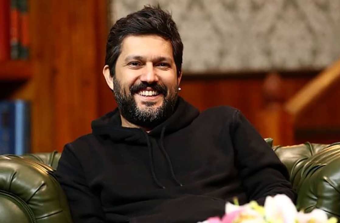حامد بهداد با این آواز و رقصش همه رو انگشت به دهان گذاشت ! + فیلم