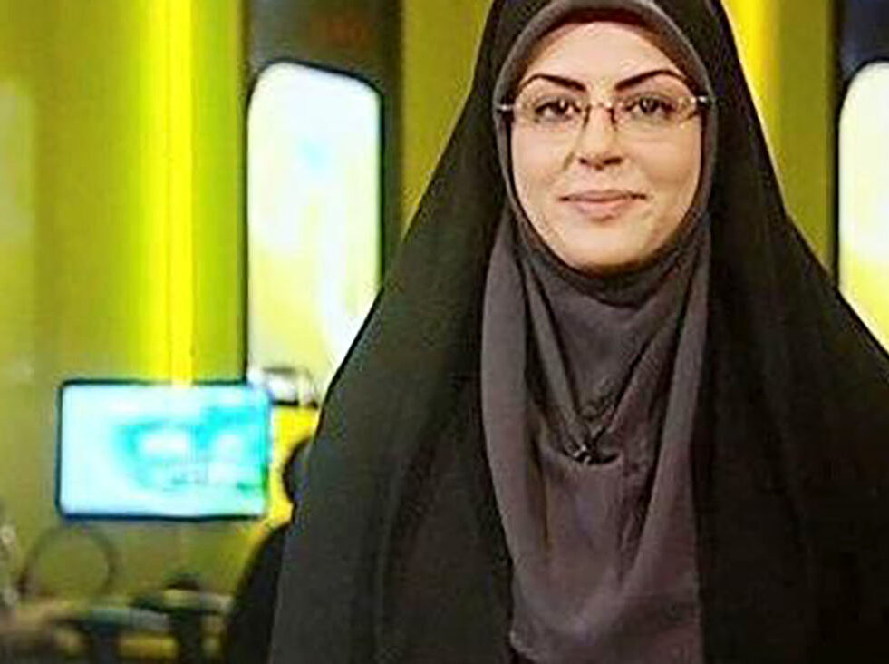 جنجال عکس خانم مجری 20:30 خارج از تلویزیون ! / شوهر زهرا رکوعی کیست ؟!