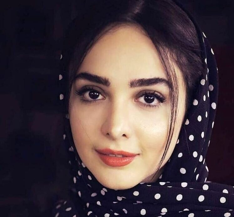 مادر جوان و کپی برابر اصل المیرا دهقانی، یاسمن سریال لحظه گرگ و میش + عکس