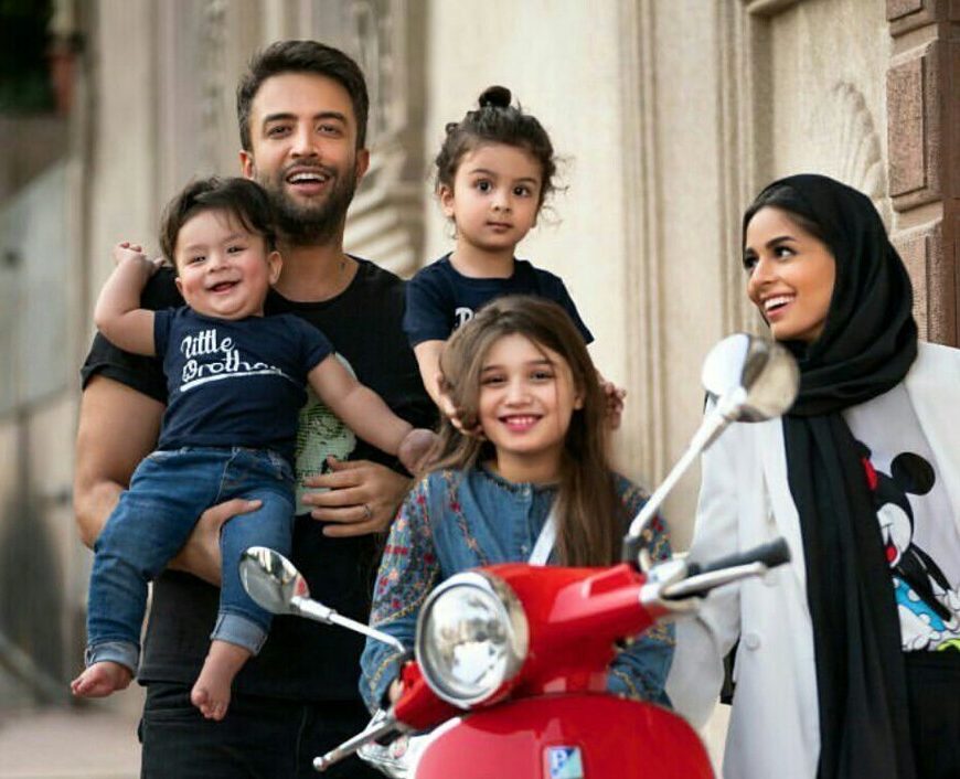 تیپ سراسر هندی بنیامین بهادری و همسر دومش شایلی در کنار یادگار همسر اولش بارانا + عکس