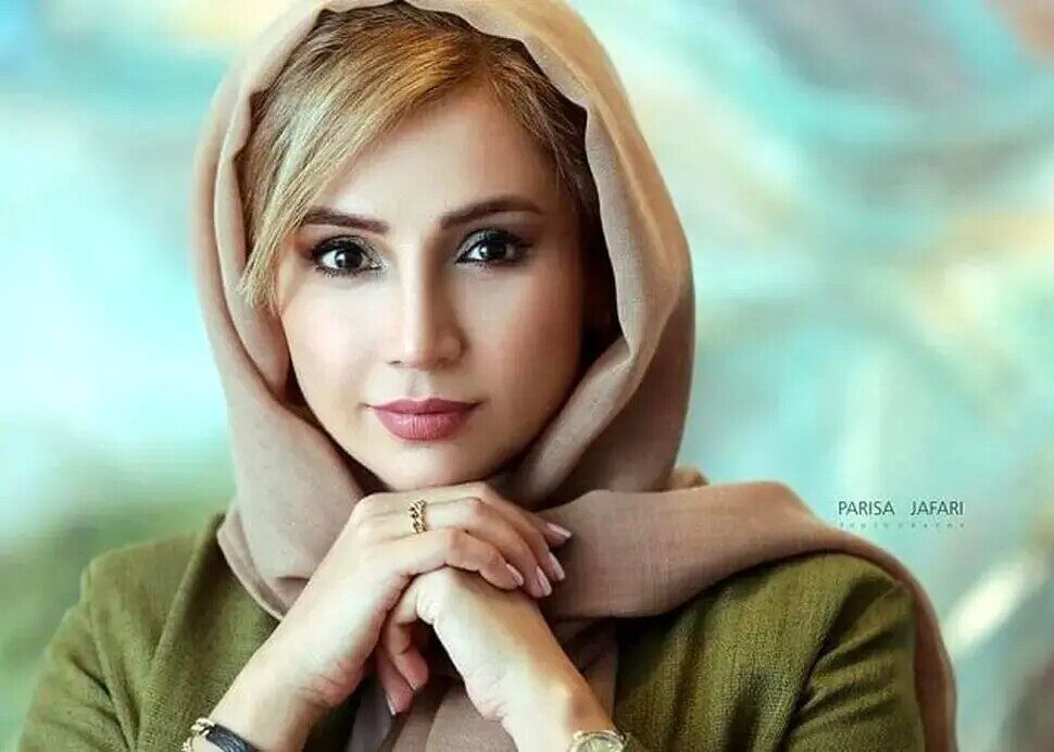 همستر دوقلوی بامزه شبنم قلی خانی یکتای سریال هشت و نیم دقیقه در اتاق خوابش + فیلم