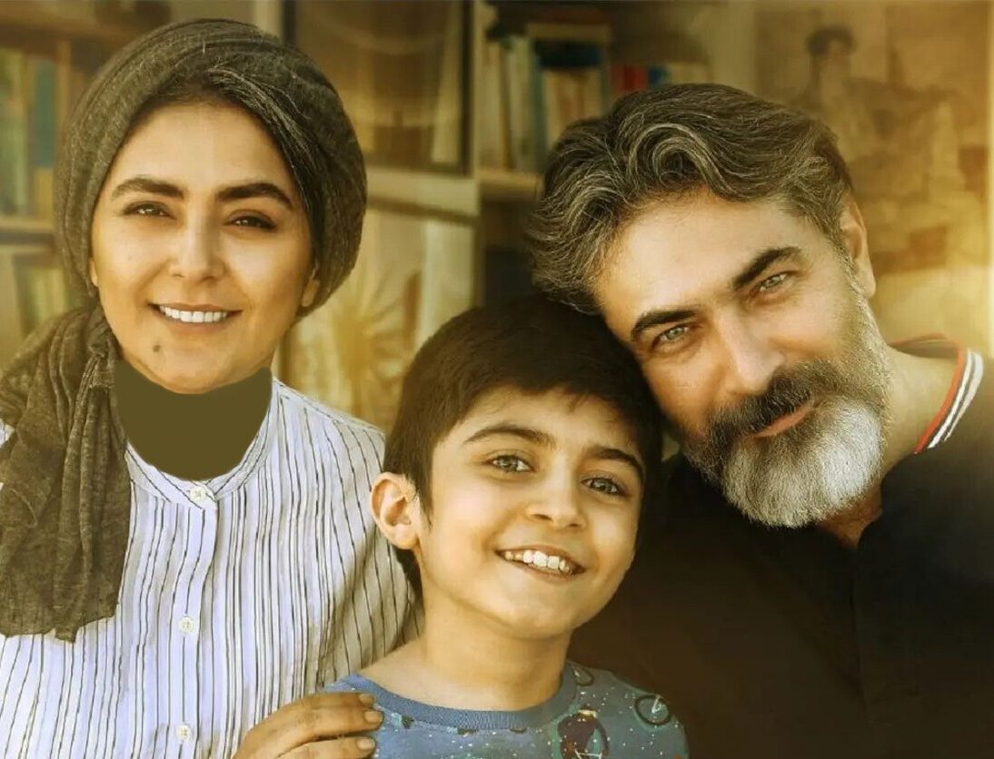 عکس زیبای رایان سرلک و پارسا پیروزفر در پشت صحنه سریال در انتهای شب