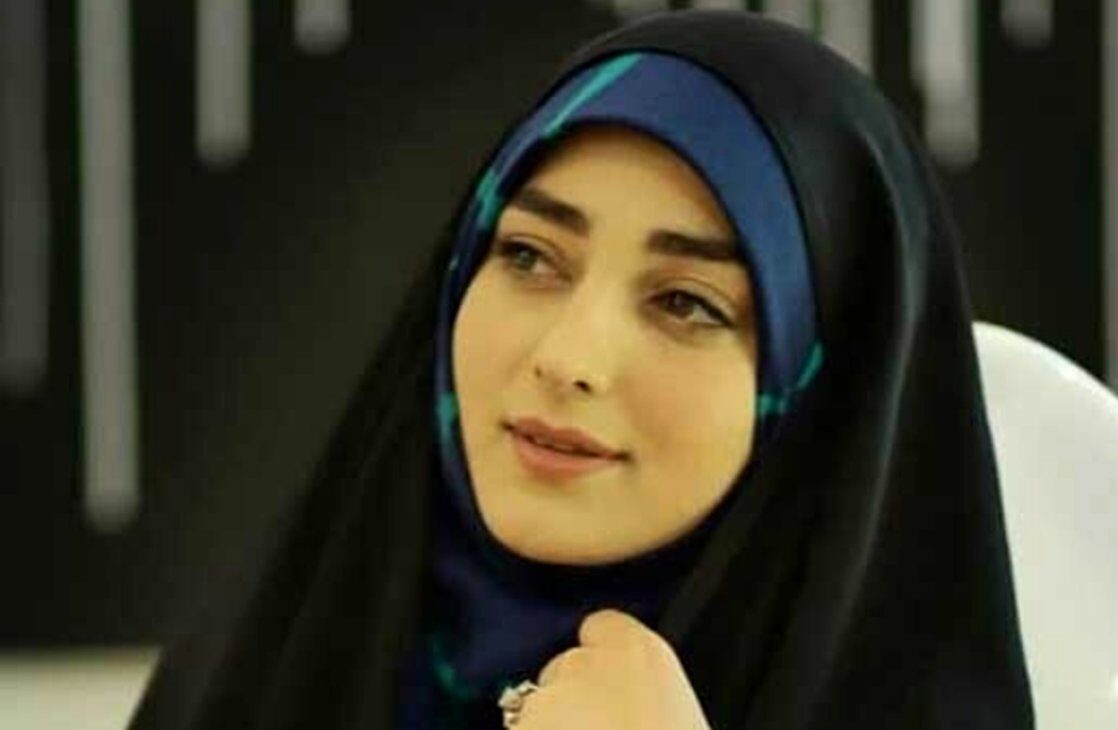 جنجال جدید ستاره سادات قطبی در اینستاگرام / تبدیل خانم زیبا از مجری چادری به بلاگر فضای مجازی !