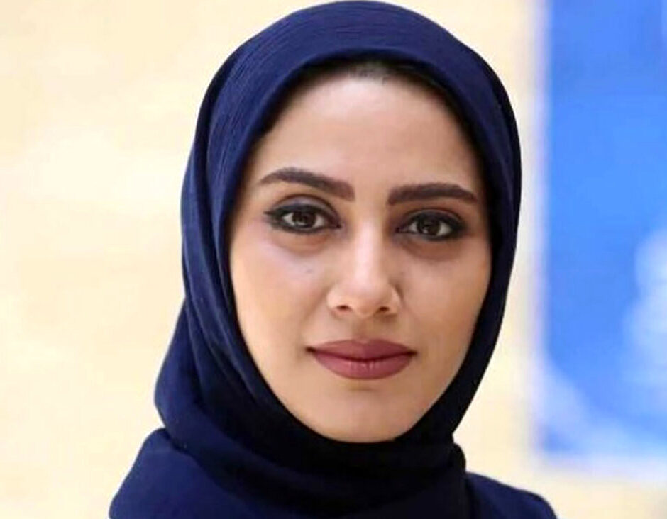 تیپ و استایل مونا فرجاد در اکران یک فیلم + عکس