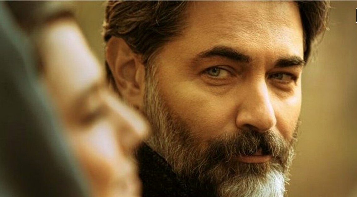 تغییرات چهره جذاب پارسا پیروز فر از دهه 70 تا الان / آقای بازیگر چجوری کراش همه شد!