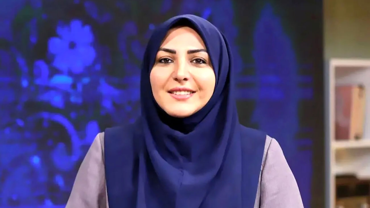 اولین مانتوی کوتاه اما فوق زیبای المیرا شریفی‌مقدم ! / خانم مجری همه را غافلگیر کرد ! + عکس ها
