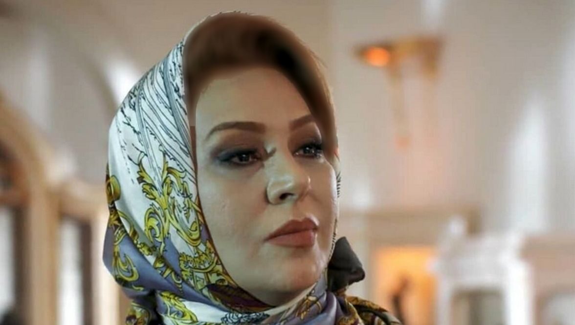 نگاهی به میز شب یلدا نسرین مقانلو در کنار پدر مرحومش +عکس/ چه میز مجلل و شُلوغ پُلوغی