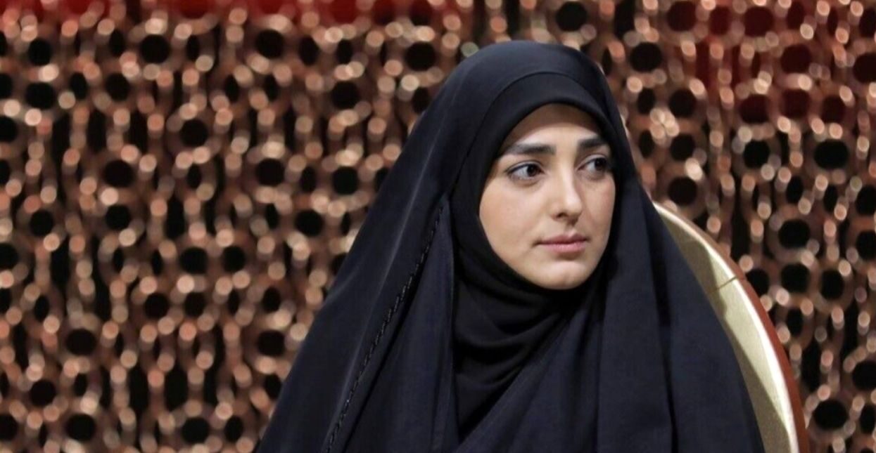 اولین عکس بدون چادر خانم مجری همیشه چادری صداوسیما + عکس
