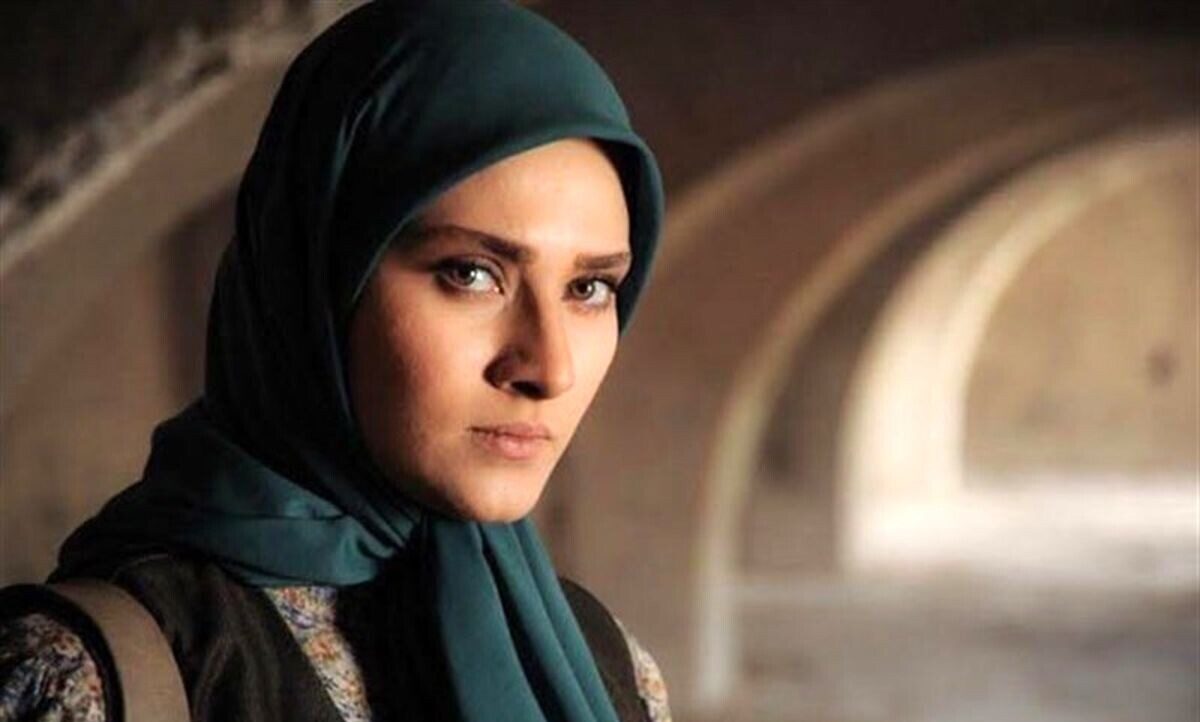 نگاهی به میز آشپزی ساناز سعیدی آرام سریال از سرنوشت ؛ از ظروف و میز چوبی تا لوازم تکمیل برای آشپزی +عکس