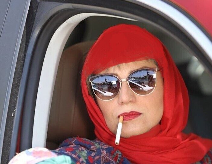 نگاهی به سیگار کشیدن خلاف عرف بازیگران زن در فیلم‌های سینمایی؛ از ستاره پسیانی و سحر دولتشاهی تا نگار جواهریان و طناز طباطبایی + ویدیو