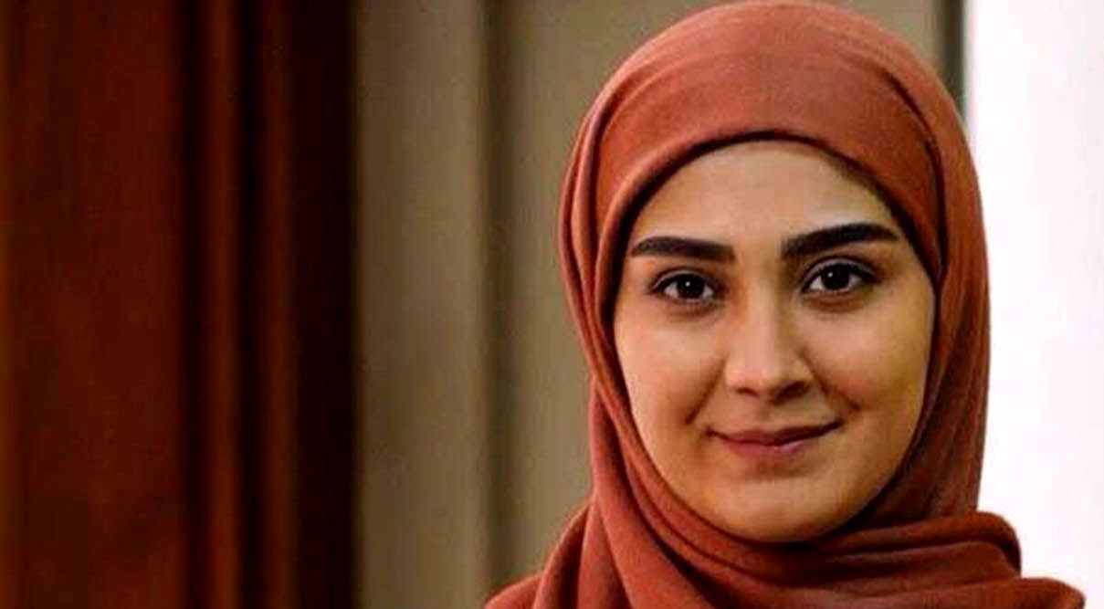باز قرتی بازی مریم معصومی ! / این بار در زمین تنیس ! + عکس ها