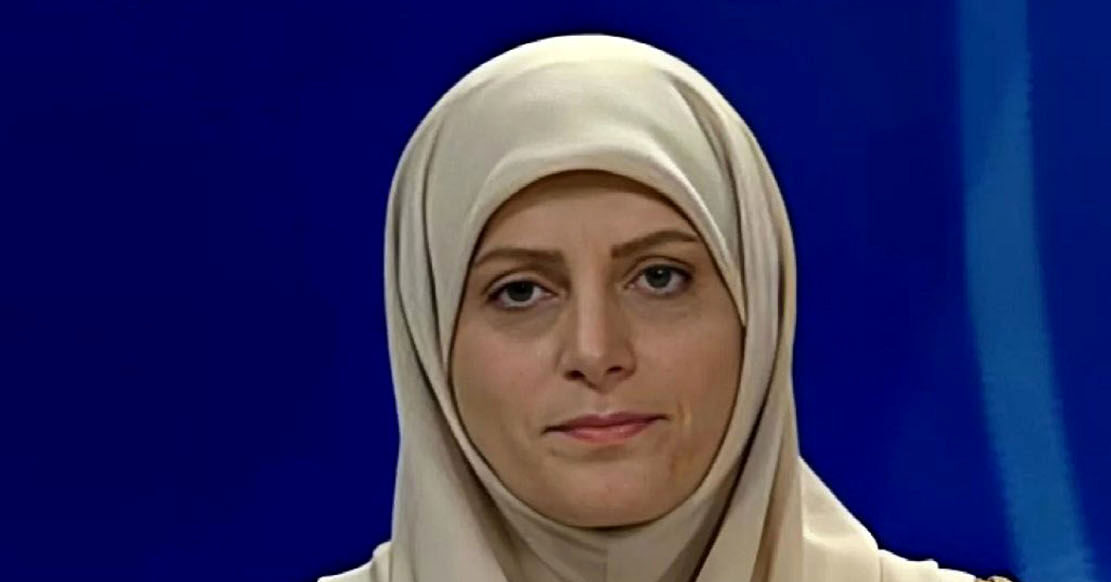تغییر چهره و استایل «سودابه حسنی دخت» گوینده شبکه خبر  خارج از صدا و سیما ! / آستین ها رو بالا کشیده خانم مجری !