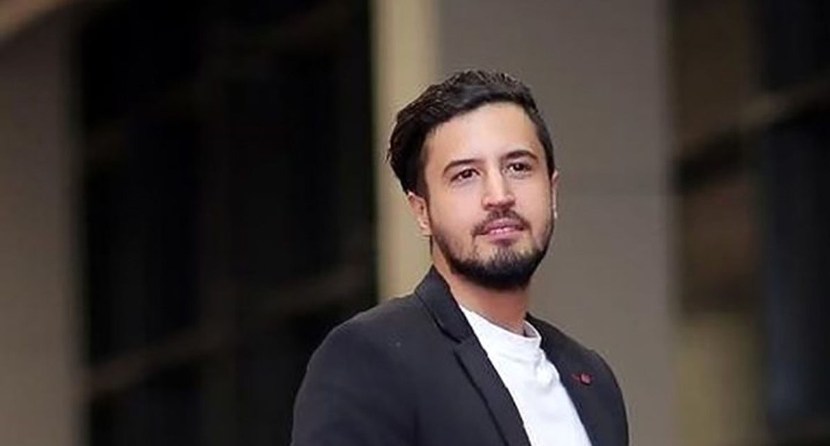 نگاهی به چیدمان خونه مجردی شیک و لاکچری وحید سریال داریوش / مهرداد صدیقیان از سلیقه عجیبش پرده برداشت!