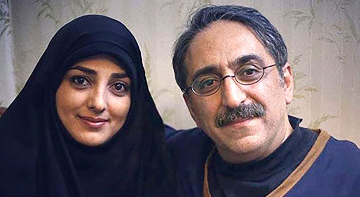 فیلم آقای مجری شیک پوش با پیژامه در خانه اش ! / ستاره سادات قطبی پدرانه شوهرش را منتشر کرد !