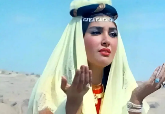 وقتی آفرین عبیسی 64 ساله و نسرین مقانلو دوباره ما را به سال 94 بردند!