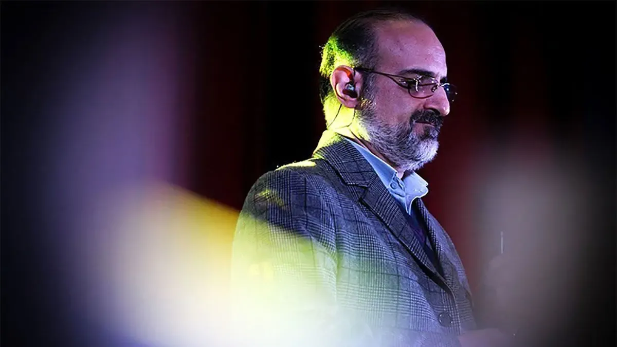 فیلم دیدنی: اجرای زنده خارقالعاده محمد اصفهانی با صدایی ماندگار